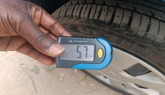 2015 Maruti Alto K10 VXI AMT, Petrol, Automatic, 40,417 km, tyre