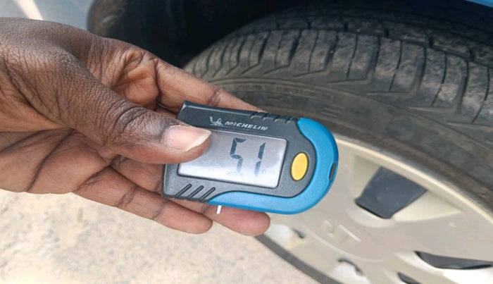 2015 Maruti Alto K10 VXI AMT, Petrol, Automatic, 40,417 km, tyre