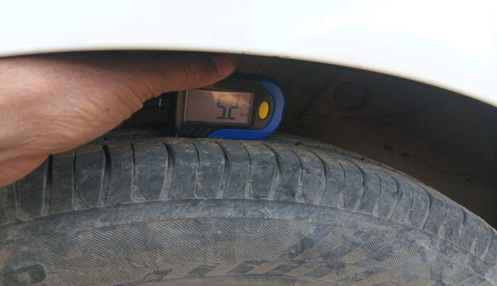 2015 Hyundai Grand i10 MAGNA 1.2 KAPPA VTVT, Petrol, Manual, 61,606 km, tyre