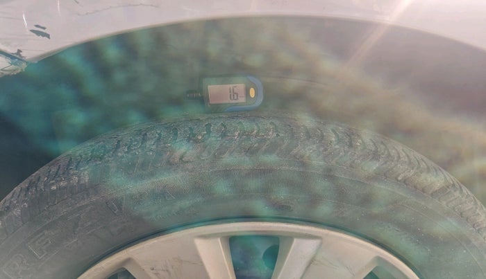 2011 Maruti Swift Dzire VXI, Petrol, Manual, 46,928 km, tyre