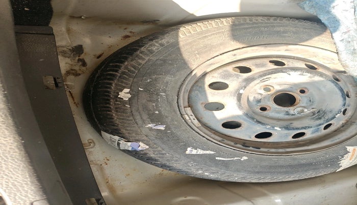 2011 Maruti Swift Dzire VXI, Petrol, Manual, 46,928 km, tyre