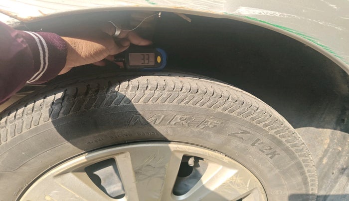 2011 Maruti Swift Dzire VXI, Petrol, Manual, 46,928 km, tyre