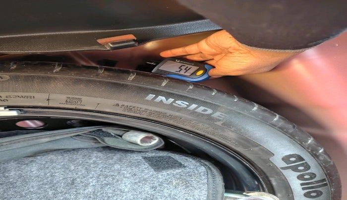 2016 Hyundai i20 Active 1.2 SX, Petrol, Manual, 14,945 km, tyre