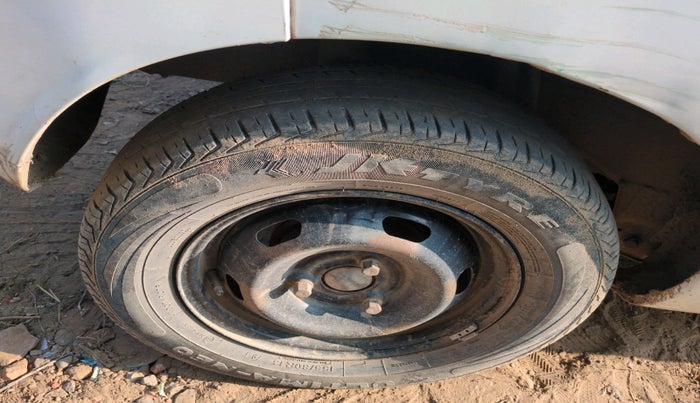 2017 Datsun Redi Go T, Petrol, Manual, 52,809 km, tyre