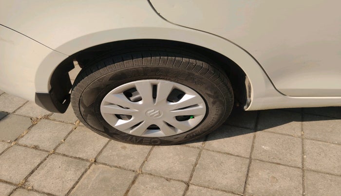 2013 Maruti Swift Dzire VDI, Diesel, Manual, 82,254 km, tyre