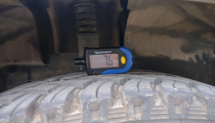 2019 Nissan Kicks XL 1.5, Petrol, Manual, 44,736 km, tyre