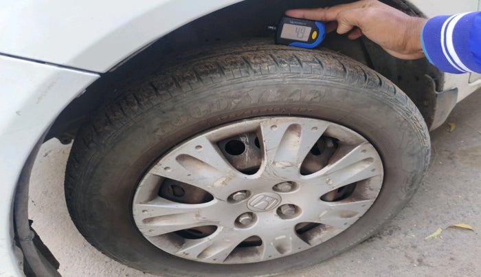 2013 Honda Amaze 1.2L I-VTEC S, Petrol, Manual, 1,02,216 km, tyre