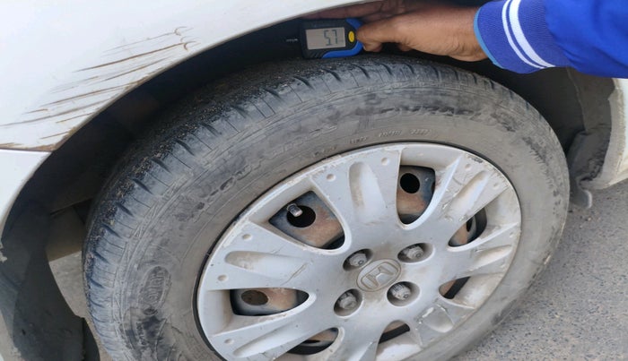 2013 Honda Amaze 1.2L I-VTEC S, Petrol, Manual, 1,02,216 km, tyre