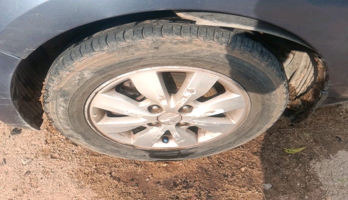 2013 Hyundai i20 ASTA 1.4 CRDI, Diesel, Manual, 2,64,444 km, tyre