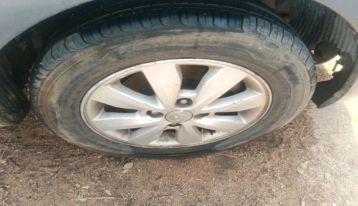 2013 Hyundai i20 ASTA 1.4 CRDI, Diesel, Manual, 2,64,444 km, tyre