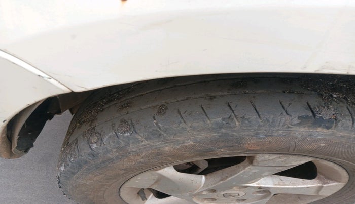 2014 Renault Duster 85 PS RXL DIESEL, Diesel, Manual, 1,03,436 km, tyre