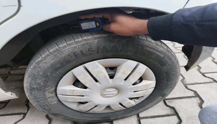 2022 Maruti Alto LXI O, Petrol, Manual, 75,973 km, tyre