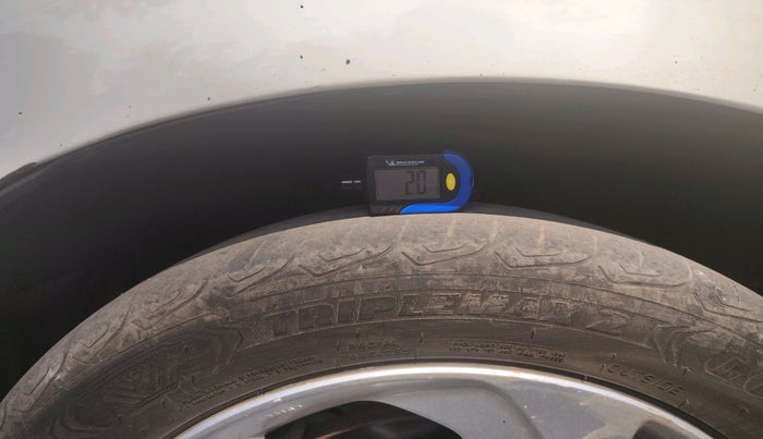 2015 Honda City 1.5L I-VTEC VX CVT, Petrol, Automatic, 1,08,843 km, tyre