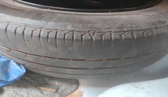 2015 Honda City 1.5L I-VTEC VX CVT, Petrol, Automatic, 1,08,843 km, tyre