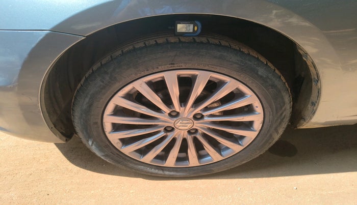 2017 Maruti Ciaz ALPHA 1.4 PETROL, Petrol, Manual, 61,710 km, tyre