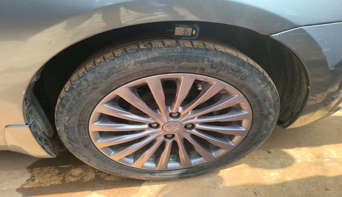 2017 Maruti Ciaz ALPHA 1.4 PETROL, Petrol, Manual, 61,710 km, tyre