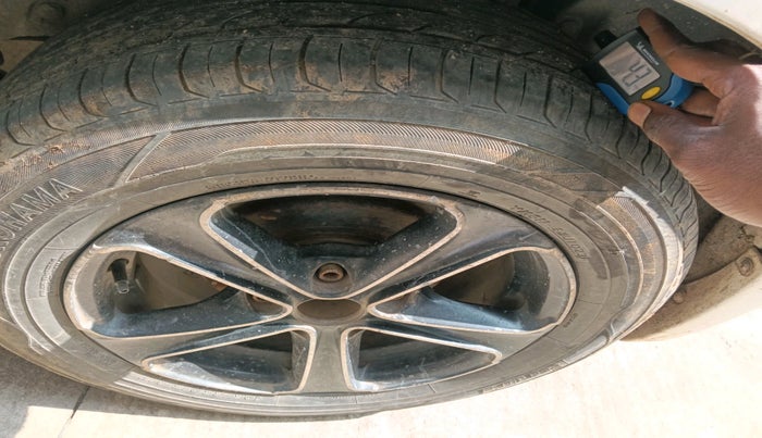 2012 Maruti Ertiga ZDI, Diesel, Manual, 1,42,506 km, tyre