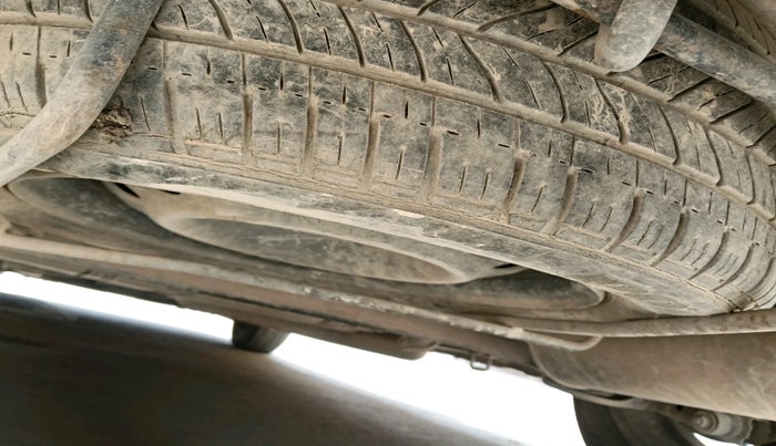 2012 Maruti Ertiga ZDI, Diesel, Manual, 1,42,506 km, tyre