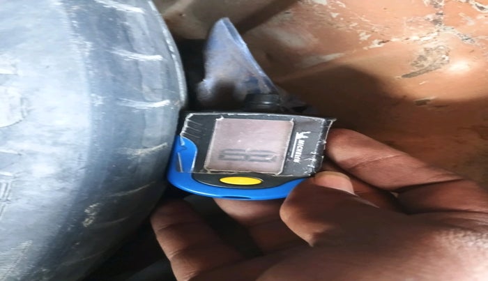 2014 Maruti Alto K10 VXI AMT, Petrol, Automatic, 1,07,007 km, tyre