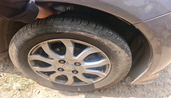 2015 Honda Amaze 1.2L I-VTEC VX, Petrol, Manual, 37,110 km, tyre