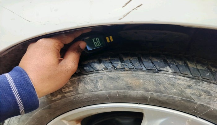 2011 Honda City 1.5L I-VTEC V MT, Petrol, Manual, 1,01,845 km, tyre