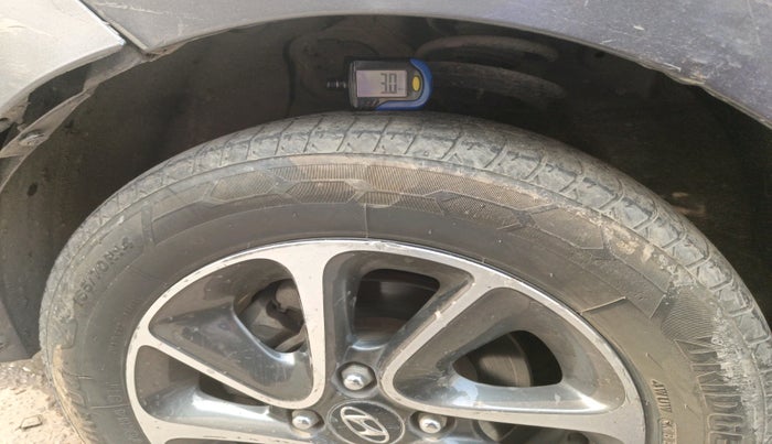 2017 Hyundai Grand i10 SPORTZ (O) AT 1.2 KAPPA VTVT, Petrol, Automatic, 42,767 km, tyre