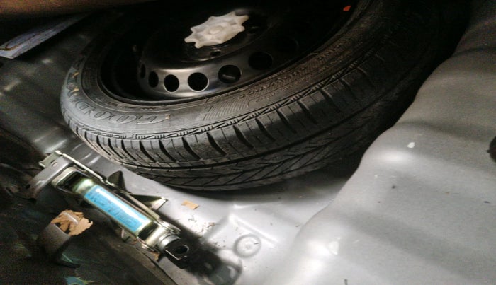 2017 Hyundai Grand i10 SPORTZ (O) AT 1.2 KAPPA VTVT, Petrol, Automatic, 42,767 km, tyre