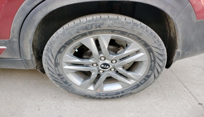 2019 KIA SELTOS HTX 1.5 DIESEL, Diesel, Manual, 29,763 km, tyre