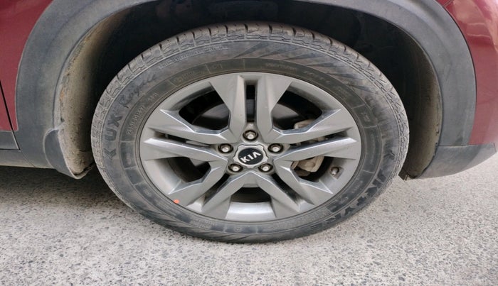 2019 KIA SELTOS HTX 1.5 DIESEL, Diesel, Manual, 29,763 km, tyre