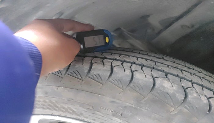 2024 Maruti Invicto ALPHA PLUS 7 STRONG HYBRID , Hybrid, Automatic, 12,383 km, tyre