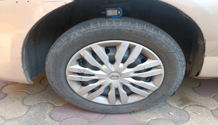 2012 Toyota Etios GD, Diesel, Manual, 1,99,125 km, tyre