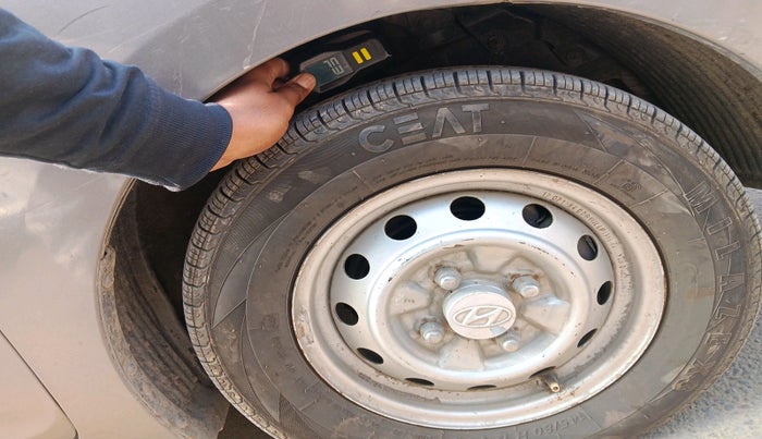 2012 Hyundai Eon 1.0 KAPPA ERA +, Petrol, Manual, 35,976 km, tyre