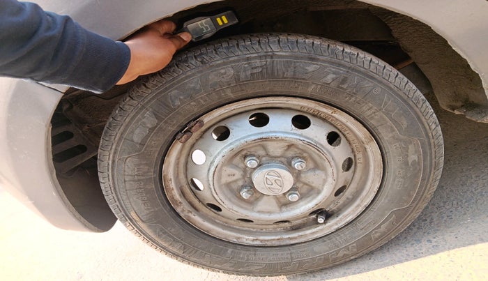 2012 Hyundai Eon 1.0 KAPPA ERA +, Petrol, Manual, 35,976 km, tyre