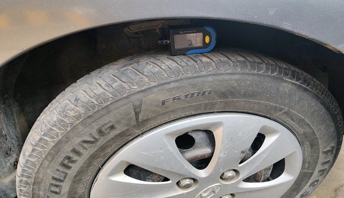 2012 Hyundai i10 MAGNA 1.1, Petrol, Manual, 74,370 km, tyre