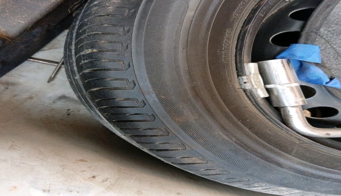 2018 Hyundai Verna 1.4 E PETROL, Petrol, Manual, 24,829 km, tyre