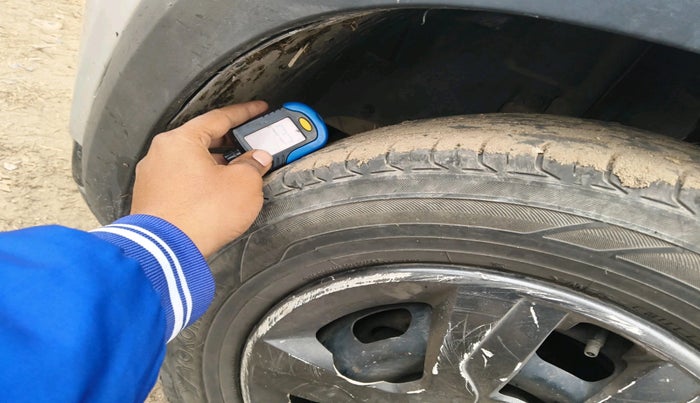 2019 Renault Kwid RXT 1.0 (O), Petrol, Manual, 1,08,088 km, tyre