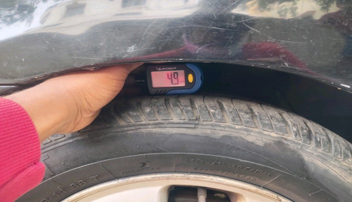 2010 Chevrolet Aveo LT 1.4 ABS, Petrol, Manual, 1,25,066 km, tyre