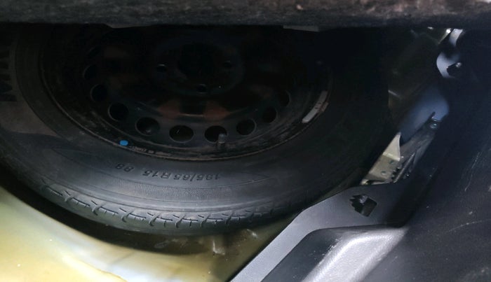 2017 Maruti Baleno DELTA PETROL 1.2, Petrol, Manual, 76,083 km, tyre