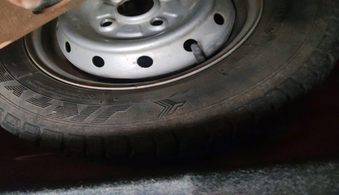 2011 Maruti Alto LXI, Petrol, Manual, 21,670 km, tyre