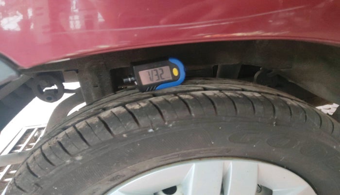 2011 Maruti Alto LXI, Petrol, Manual, 21,670 km, tyre