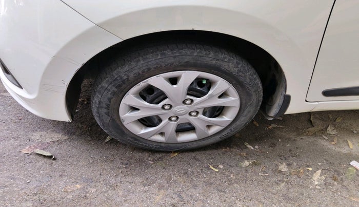 2015 Hyundai Grand i10 SPORTZ 1.2 KAPPA VTVT, Petrol, Manual, 36,533 km, tyre