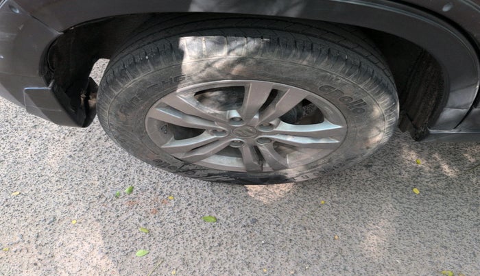 2017 Maruti Vitara Brezza ZDI PLUS, Diesel, Manual, 36,659 km, tyre