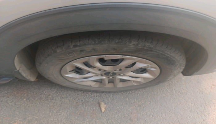 2022 KIA CARENS PRESTIGE 1.5 DIESEL 7 STR, Diesel, Manual, 42,718 km, tyre