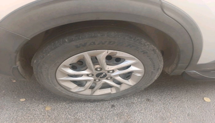 2022 KIA CARENS PRESTIGE 1.5 DIESEL 7 STR, Diesel, Manual, 42,718 km, tyre