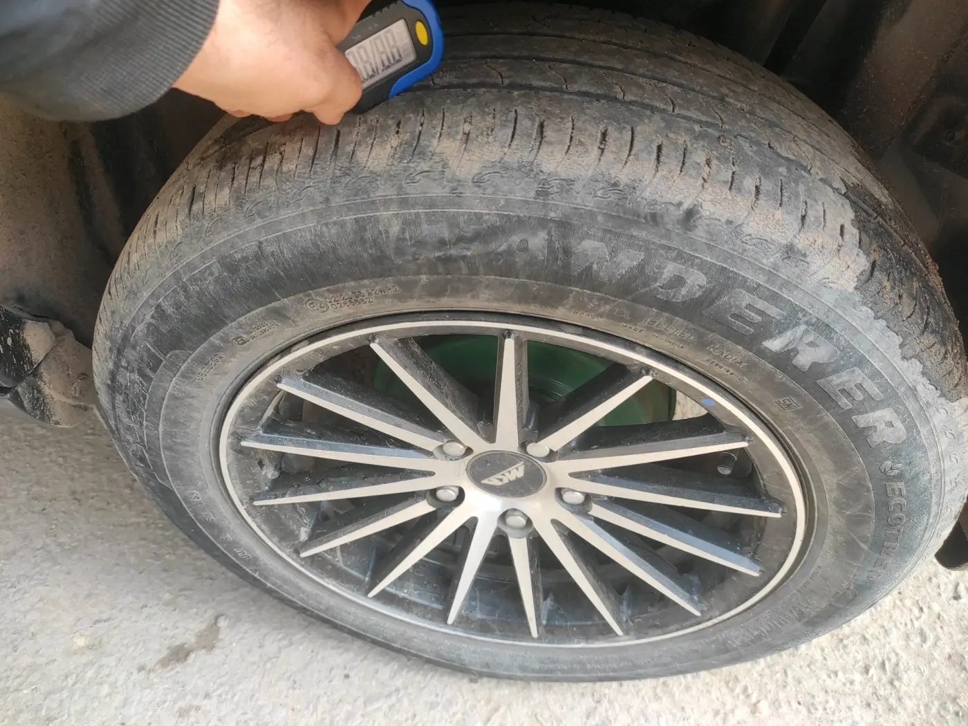 2022 Maruti BREZZA VXI, Petrol, Manual, 56,562 km, tyre