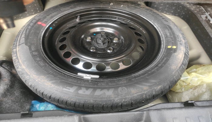 2022 Maruti BREZZA VXI, Petrol, Manual, 56,562 km, tyre