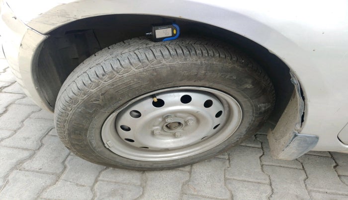 2014 Maruti Ritz VXI, Petrol, Manual, 94,920 km, tyre