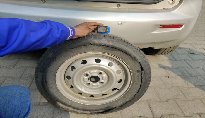 2014 Maruti Ritz VXI, Petrol, Manual, 94,920 km, tyre