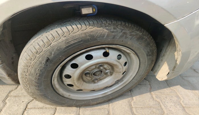 2014 Maruti Ritz VXI, Petrol, Manual, 94,920 km, tyre