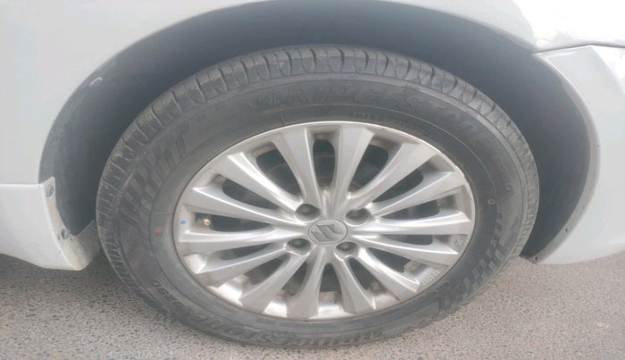 2015 Maruti Ciaz ZXI AT, Petrol, Automatic, 87,083 km, tyre